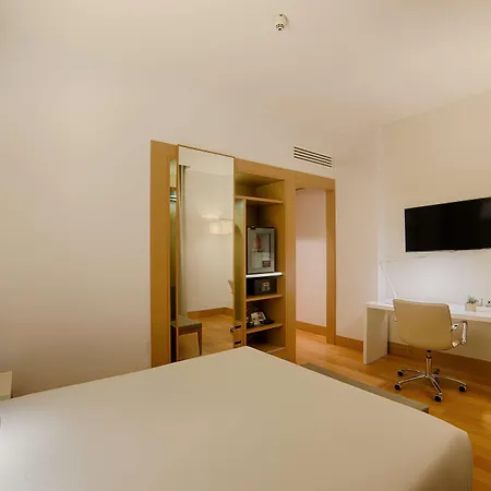 Hotel Nh Touring