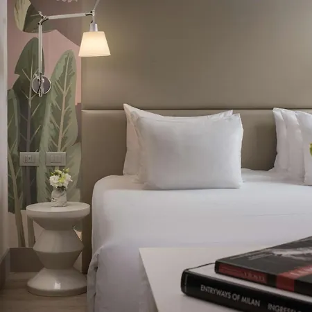 Hotel Nh Collection Touring 4*