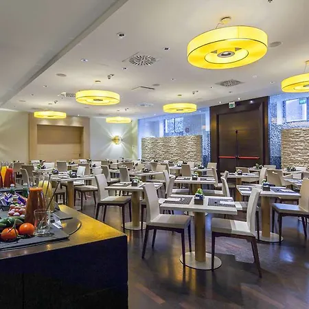 Nh Touring Hotel Milano