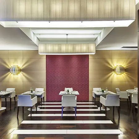 Nh Touring Hotel Milano