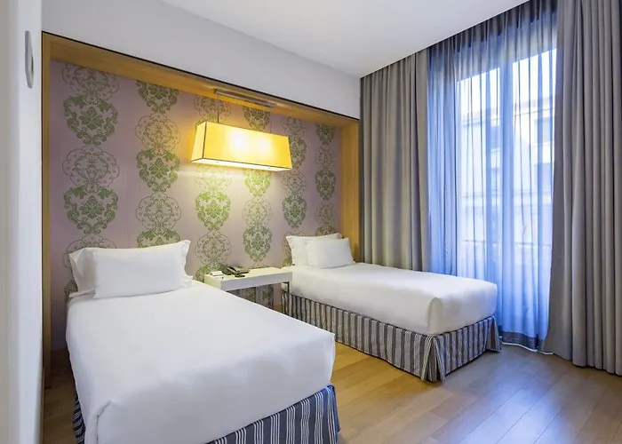 Hotel Nh Collection Touring